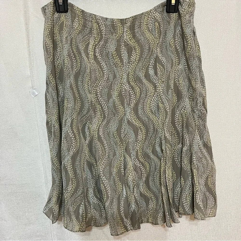 Sigrid Olsen Collection vintage 100% silk lined skirt.L flowy P10